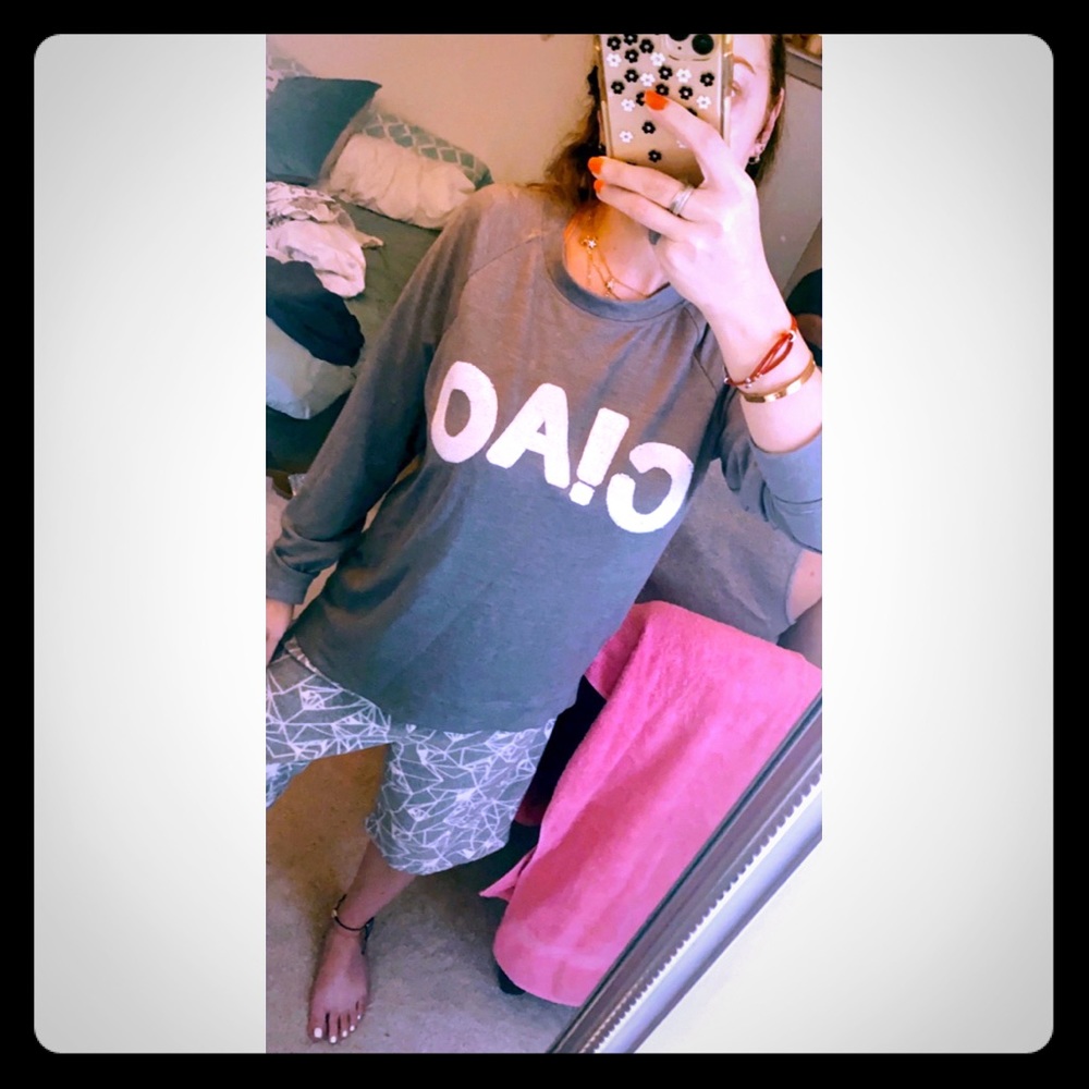 Grey Statement shirt 🖤Ca¡o🖤